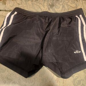 OLD NAVY WOMENS SHORTS SIZE SMALL